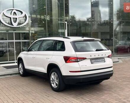 Шкода Kodiaq 2020 в Киеве на Automoto.ua Белый Шкода Kodiaq, объемом двигателя 1.98 л и пробегом 84 тыс. км за 25273 $, фото 1 на Automoto.ua