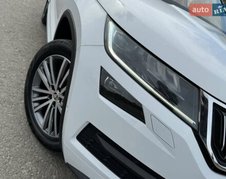 Белый Шкода Kodiaq, объемом двигателя 2 л и пробегом 153 тыс. км за 35600 $, фото 17 на Automoto.ua