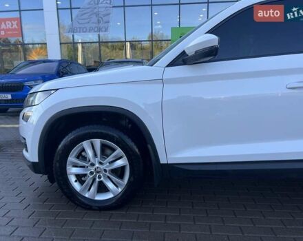Белый Шкода Kodiaq, объемом двигателя 1.97 л и пробегом 219 тыс. км за 26200 $, фото 13 на Automoto.ua