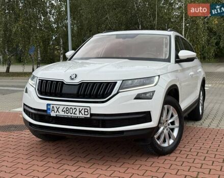 Белый Шкода Kodiaq, объемом двигателя 1.98 л и пробегом 56 тыс. км за 30500 $, фото 3 на Automoto.ua