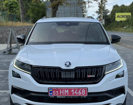 Шкода Kodiaq 2020 в Ужгороде на Automoto.ua Белый Шкода Kodiaq, объемом двигателя 2 л и пробегом 194 тыс. км за 34500 $, фото 5 на Automoto.ua
