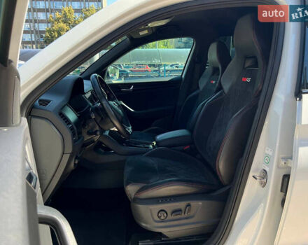 Білий Шкода Kodiaq, об'ємом двигуна 2 л та пробігом 122 тис. км за 39800 $, фото 21 на Automoto.ua