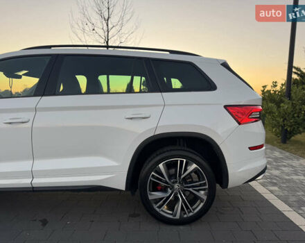 Белый Шкода Kodiaq, объемом двигателя 2 л и пробегом 195 тыс. км за 34999 $, фото 27 на Automoto.ua