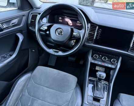 Белый Шкода Kodiaq, объемом двигателя 1.98 л и пробегом 95 тыс. км за 26699 $, фото 17 на Automoto.ua