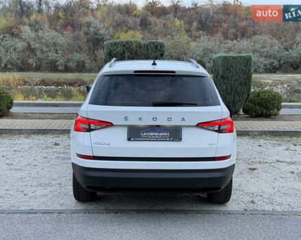 Белый Шкода Kodiaq, объемом двигателя 1.98 л и пробегом 95 тыс. км за 26699 $, фото 11 на Automoto.ua