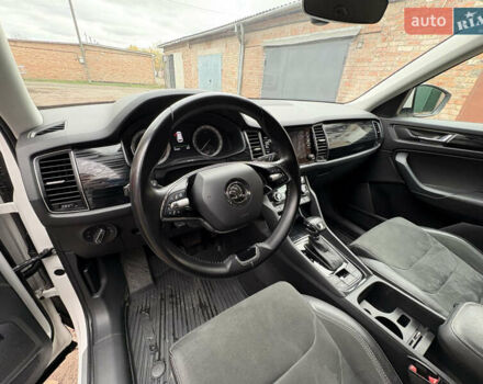 Белый Шкода Kodiaq, объемом двигателя 1.98 л и пробегом 232 тыс. км за 23000 $, фото 27 на Automoto.ua