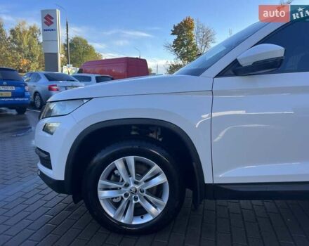 Белый Шкода Kodiaq, объемом двигателя 1.97 л и пробегом 219 тыс. км за 26200 $, фото 6 на Automoto.ua