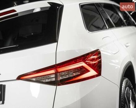 Белый Шкода Kodiaq, объемом двигателя 1.97 л и пробегом 202 тыс. км за 29900 $, фото 43 на Automoto.ua