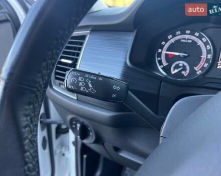 Белый Шкода Kodiaq, объемом двигателя 1.97 л и пробегом 219 тыс. км за 26200 $, фото 26 на Automoto.ua