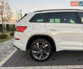 Белый Шкода Kodiaq, объемом двигателя 2 л и пробегом 195 тыс. км за 34999 $, фото 24 на Automoto.ua