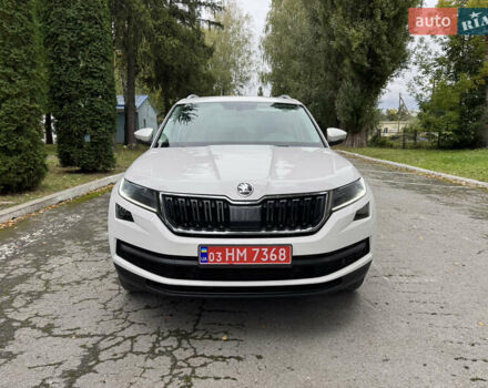 Белый Шкода Kodiaq, объемом двигателя 1.97 л и пробегом 237 тыс. км за 26500 $, фото 2 на Automoto.ua