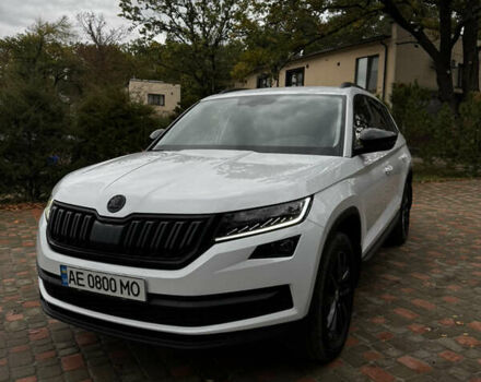 Белый Шкода Kodiaq, объемом двигателя 1.98 л и пробегом 113 тыс. км за 32000 $, фото 5 на Automoto.ua