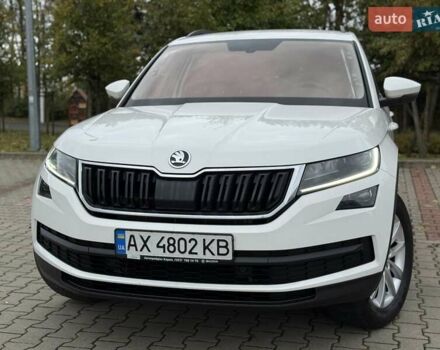 Белый Шкода Kodiaq, объемом двигателя 1.98 л и пробегом 56 тыс. км за 30500 $, фото 5 на Automoto.ua