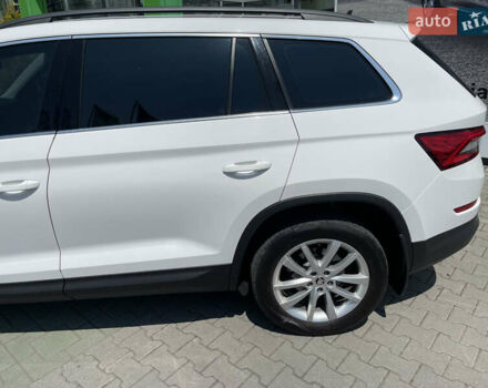 Белый Шкода Kodiaq, объемом двигателя 1.98 л и пробегом 234 тыс. км за 26000 $, фото 18 на Automoto.ua