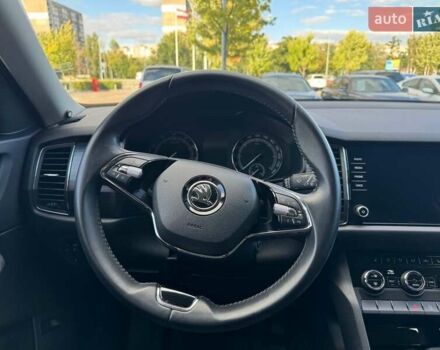 Белый Шкода Kodiaq, объемом двигателя 1.98 л и пробегом 72 тыс. км за 31990 $, фото 16 на Automoto.ua