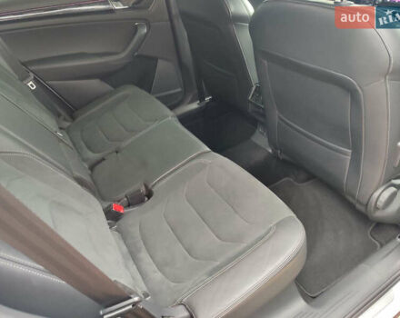 Белый Шкода Kodiaq, объемом двигателя 1.98 л и пробегом 74 тыс. км за 29500 $, фото 21 на Automoto.ua