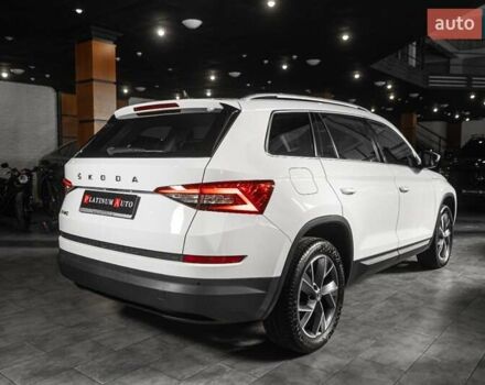 Белый Шкода Kodiaq, объемом двигателя 1.97 л и пробегом 202 тыс. км за 29900 $, фото 31 на Automoto.ua
