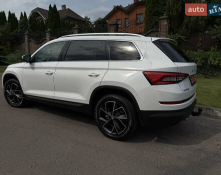 Белый Шкода Kodiaq, объемом двигателя 1.97 л и пробегом 270 тыс. км за 27999 $, фото 9 на Automoto.ua