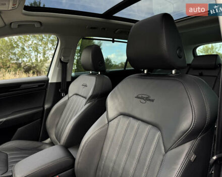 Белый Шкода Kodiaq, объемом двигателя 2 л и пробегом 153 тыс. км за 35600 $, фото 58 на Automoto.ua