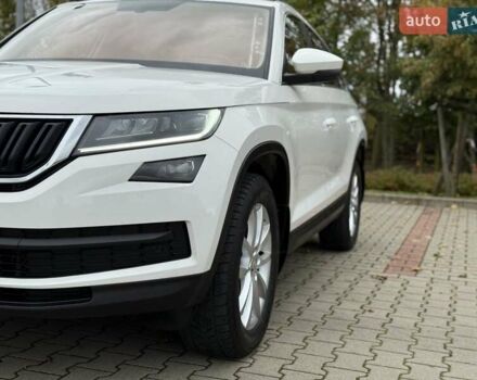 Белый Шкода Kodiaq, объемом двигателя 1.98 л и пробегом 56 тыс. км за 30500 $, фото 49 на Automoto.ua