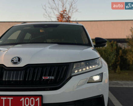 Белый Шкода Kodiaq, объемом двигателя 2 л и пробегом 195 тыс. км за 34999 $, фото 7 на Automoto.ua