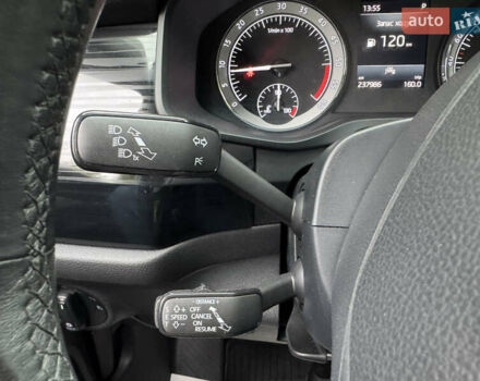 Белый Шкода Kodiaq, объемом двигателя 1.97 л и пробегом 237 тыс. км за 26500 $, фото 44 на Automoto.ua