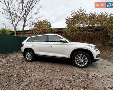 Белый Шкода Kodiaq, объемом двигателя 1.98 л и пробегом 232 тыс. км за 23000 $, фото 36 на Automoto.ua