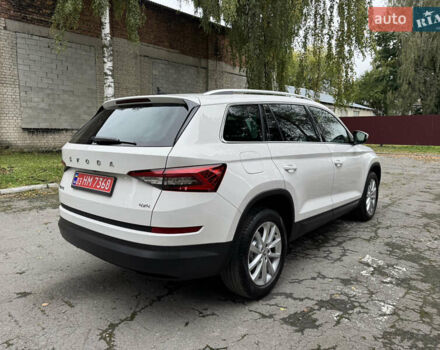 Белый Шкода Kodiaq, объемом двигателя 1.97 л и пробегом 237 тыс. км за 26500 $, фото 12 на Automoto.ua