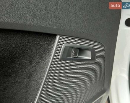Білий Шкода Kodiaq, об'ємом двигуна 1.98 л та пробігом 75 тис. км за 29490 $, фото 14 на Automoto.ua