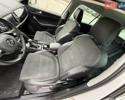 Белый Шкода Kodiaq, объемом двигателя 1.98 л и пробегом 56 тыс. км за 30500 $, фото 58 на Automoto.ua