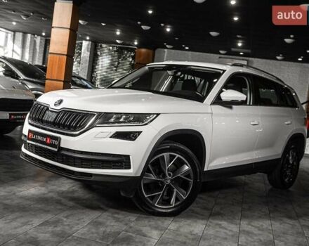 Белый Шкода Kodiaq, объемом двигателя 1.97 л и пробегом 202 тыс. км за 29900 $, фото 44 на Automoto.ua