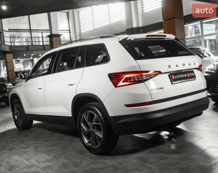 Белый Шкода Kodiaq, объемом двигателя 1.97 л и пробегом 202 тыс. км за 29900 $, фото 36 на Automoto.ua