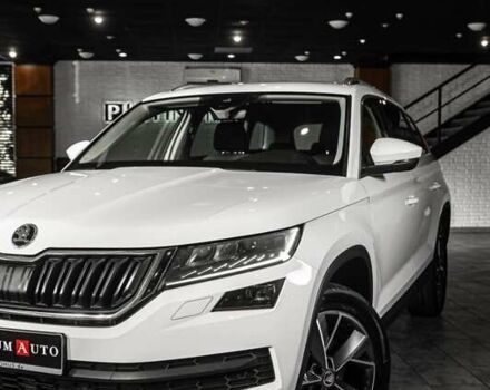 Белый Шкода Kodiaq, объемом двигателя 1.97 л и пробегом 202 тыс. км за 29900 $, фото 52 на Automoto.ua