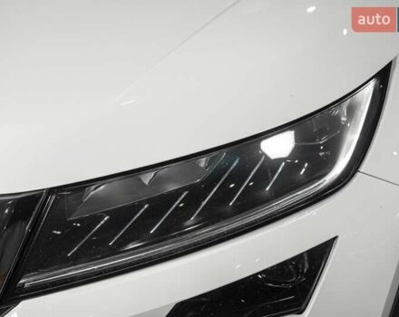 Белый Шкода Kodiaq, объемом двигателя 1.97 л и пробегом 202 тыс. км за 29900 $, фото 35 на Automoto.ua