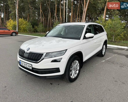 Белый Шкода Kodiaq, объемом двигателя 2 л и пробегом 225 тыс. км за 21800 $, фото 1 на Automoto.ua