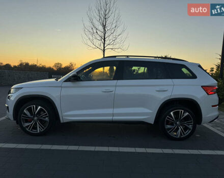 Белый Шкода Kodiaq, объемом двигателя 2 л и пробегом 195 тыс. км за 34999 $, фото 12 на Automoto.ua