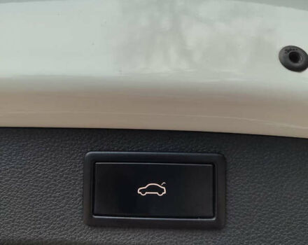 Белый Шкода Kodiaq, объемом двигателя 1.98 л и пробегом 74 тыс. км за 29500 $, фото 25 на Automoto.ua