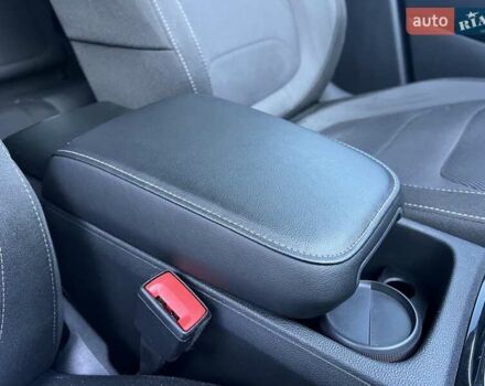 Белый Шкода Kodiaq, объемом двигателя 1.97 л и пробегом 219 тыс. км за 26200 $, фото 37 на Automoto.ua
