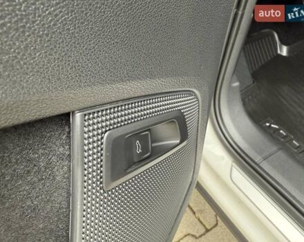 Белый Шкода Kodiaq, объемом двигателя 1.98 л и пробегом 56 тыс. км за 30500 $, фото 56 на Automoto.ua