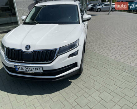 Белый Шкода Kodiaq, объемом двигателя 1.98 л и пробегом 234 тыс. км за 26000 $, фото 16 на Automoto.ua