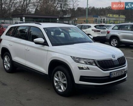 Белый Шкода Kodiaq, объемом двигателя 1.98 л и пробегом 131 тыс. км за 24000 $, фото 2 на Automoto.ua