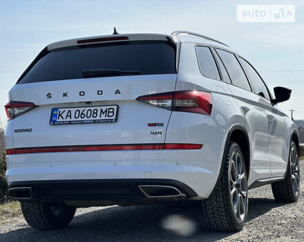 Белый Шкода Kodiaq, объемом двигателя 2 л и пробегом 212 тыс. км за 34500 $, фото 4 на Automoto.ua