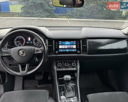 Белый Шкода Kodiaq, объемом двигателя 2 л и пробегом 225 тыс. км за 21800 $, фото 22 на Automoto.ua
