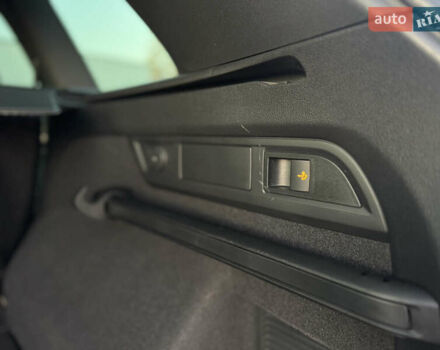 Белый Шкода Kodiaq, объемом двигателя 2 л и пробегом 195 тыс. км за 34999 $, фото 70 на Automoto.ua