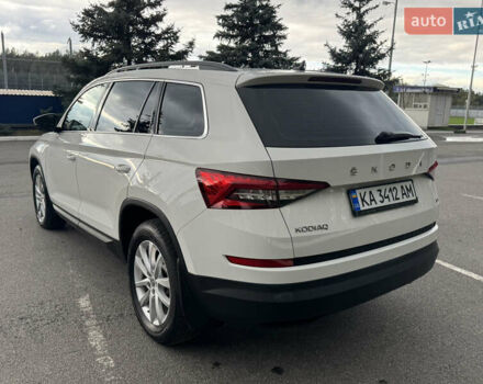 Белый Шкода Kodiaq, объемом двигателя 2 л и пробегом 225 тыс. км за 21800 $, фото 13 на Automoto.ua