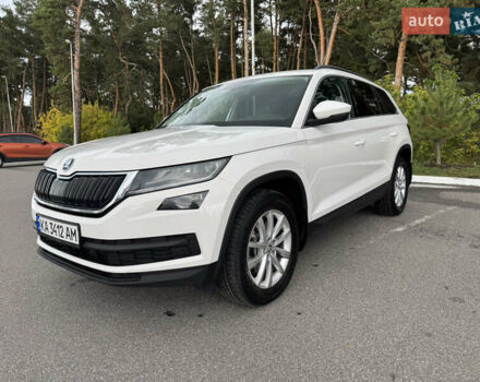 Белый Шкода Kodiaq, объемом двигателя 2 л и пробегом 225 тыс. км за 21800 $, фото 3 на Automoto.ua