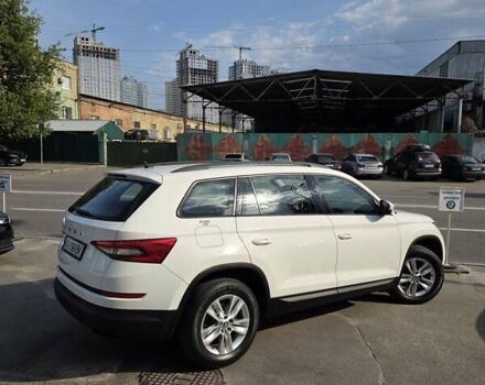 Білий Шкода Kodiaq, об'ємом двигуна 1.98 л та пробігом 83 тис. км за 26000 $, фото 7 на Automoto.ua