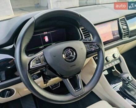 Білий Шкода Kodiaq, об'ємом двигуна 1.97 л та пробігом 190 тис. км за 30950 $, фото 28 на Automoto.ua