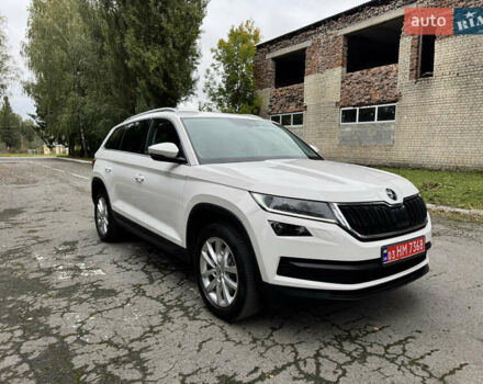 Белый Шкода Kodiaq, объемом двигателя 1.97 л и пробегом 237 тыс. км за 26500 $, фото 15 на Automoto.ua