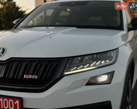 Белый Шкода Kodiaq, объемом двигателя 2 л и пробегом 195 тыс. км за 34999 $, фото 8 на Automoto.ua